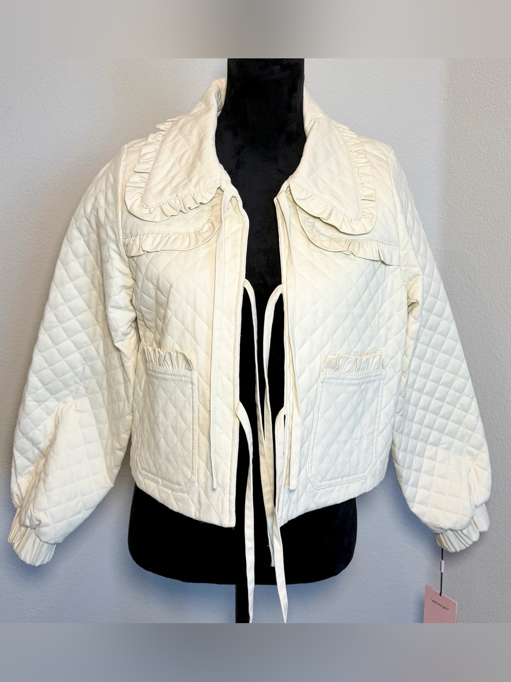 NWT Avec Les Filles Cream Quilted Ruffle-Trim Tie-Front Bomber Jacket Size Med